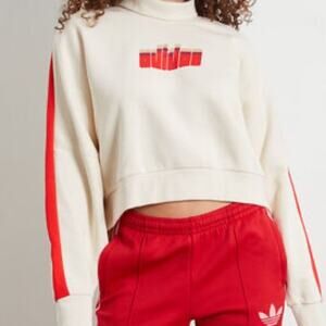 adidas Eco Ski Chic Mock Neck Sweatshirt size small cream red